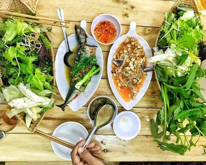 Cá nục cuốn bánh tráng Đà Nẵng 