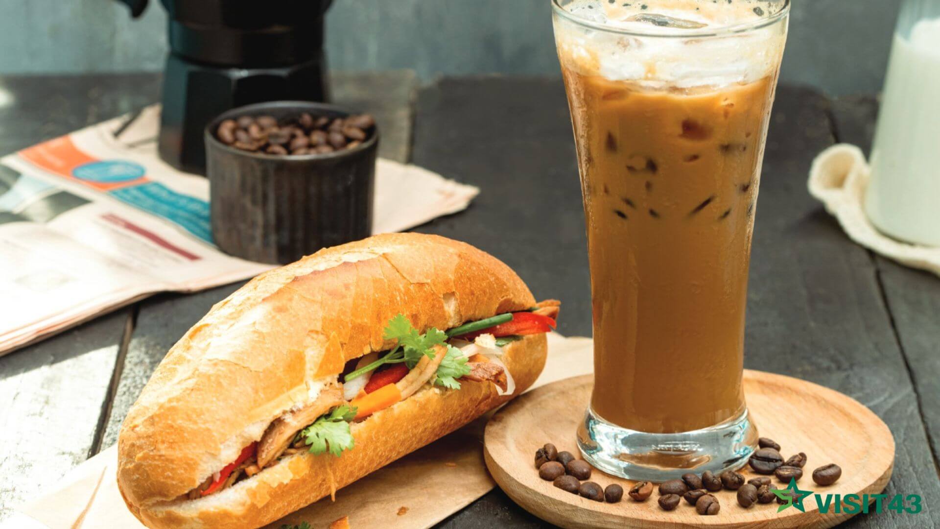 Tiệm bán bánh mì Đà Nẵng - Quỳnh Anh