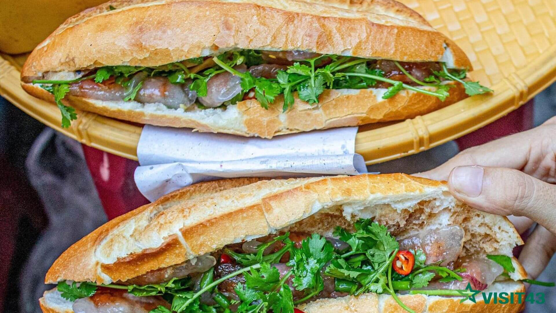 Bánh mì bột lọc chợ Nam Ô