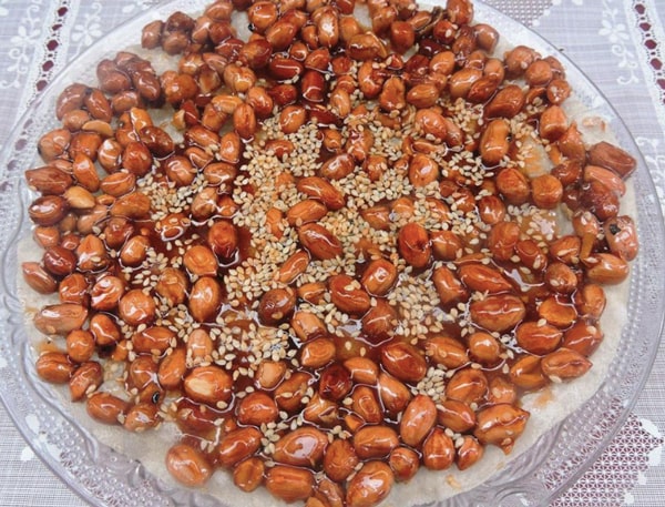 Kẹo đậu phộng Đà Nẵng