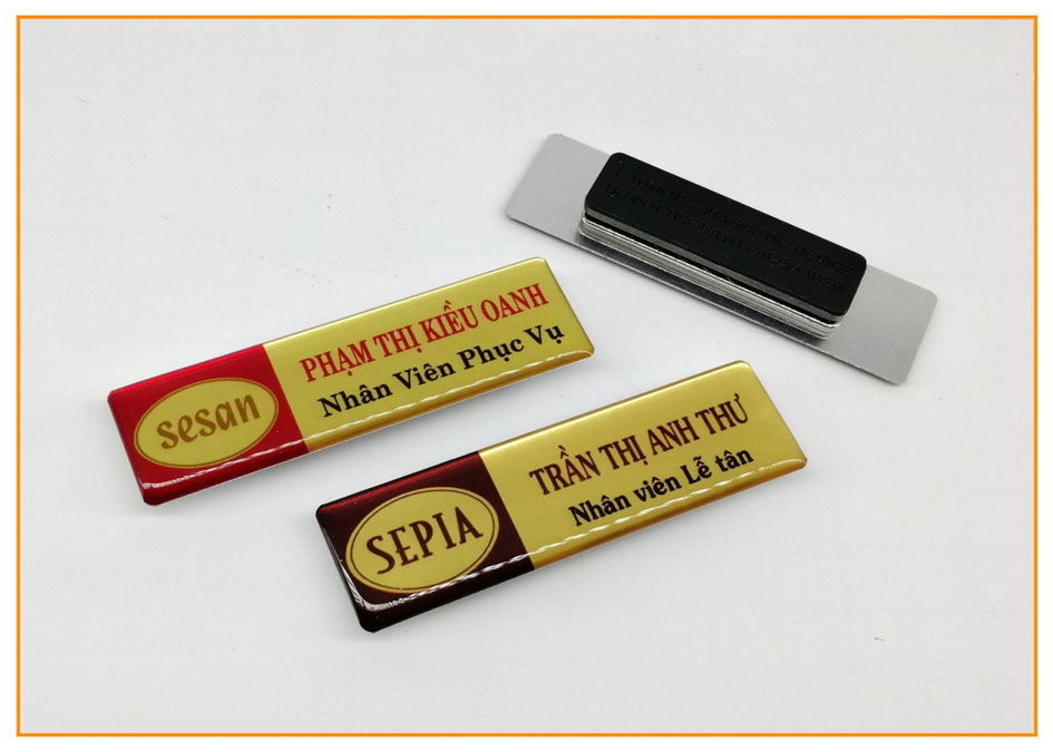 làm bảng tên nhân viên tại Đà Nẵng
