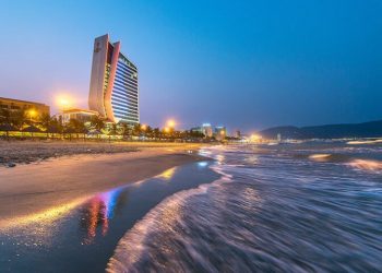 khách sạn Đà Nẵng gần biển