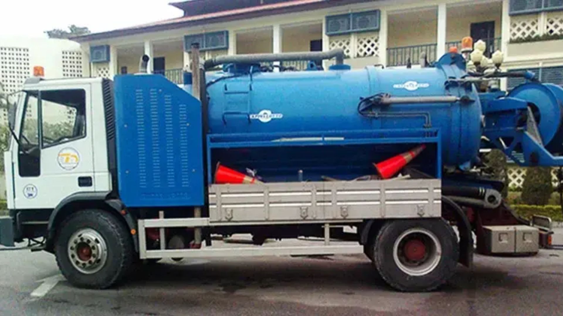 Đơn vị vệ sinh đô thị Khởi Quân - Dịch vụ hút hầm cầu Đà Nẵng giá tốt