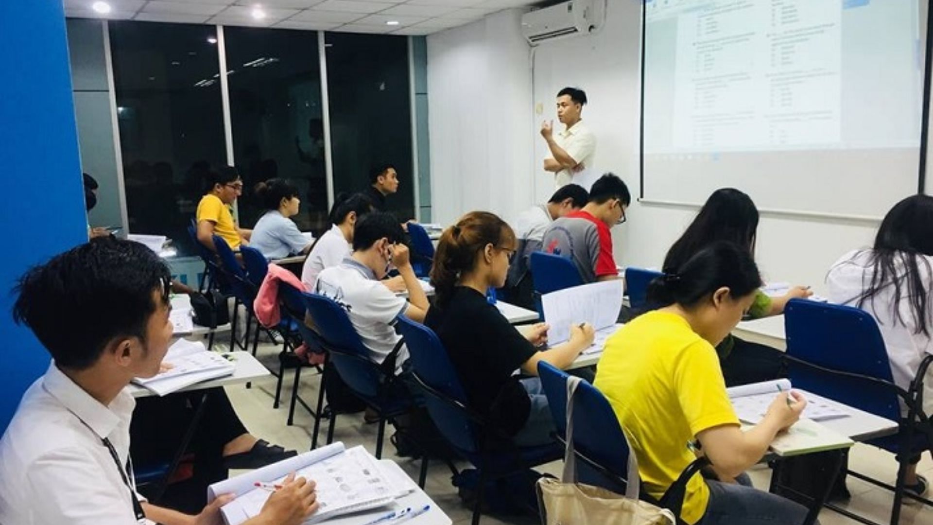 Trung Tâm tiếng Anh Danang Marvel - Trung tâm Toeic Đà Nẵng uy tín 