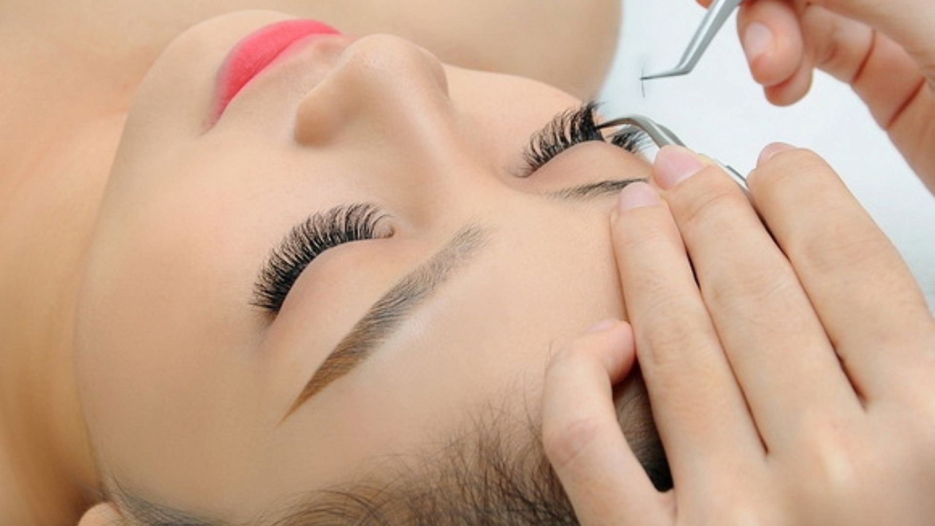 Thư Unie Beauty Academy