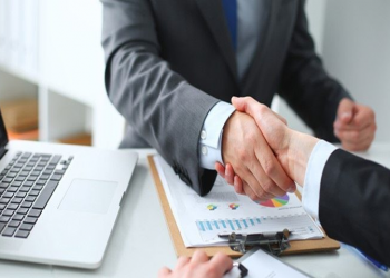 Công ty Bầu Xuân Đức tư vấn cho khách hàng