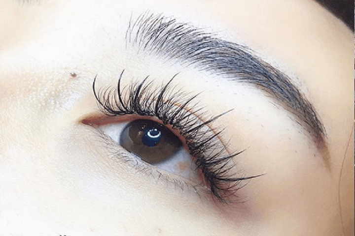 Học viên tại lớp học nối mi tại Hồng Hạnh Eyelash